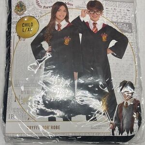 Kids Gryffindor Robe  size large/extra large Harry Potter